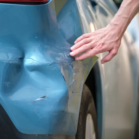 Accident-Damaged-Car-scaled-1-2048x1366